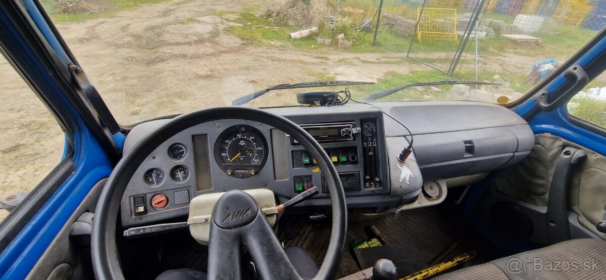 Avia A75 hákový nosič kontajnerov - 9