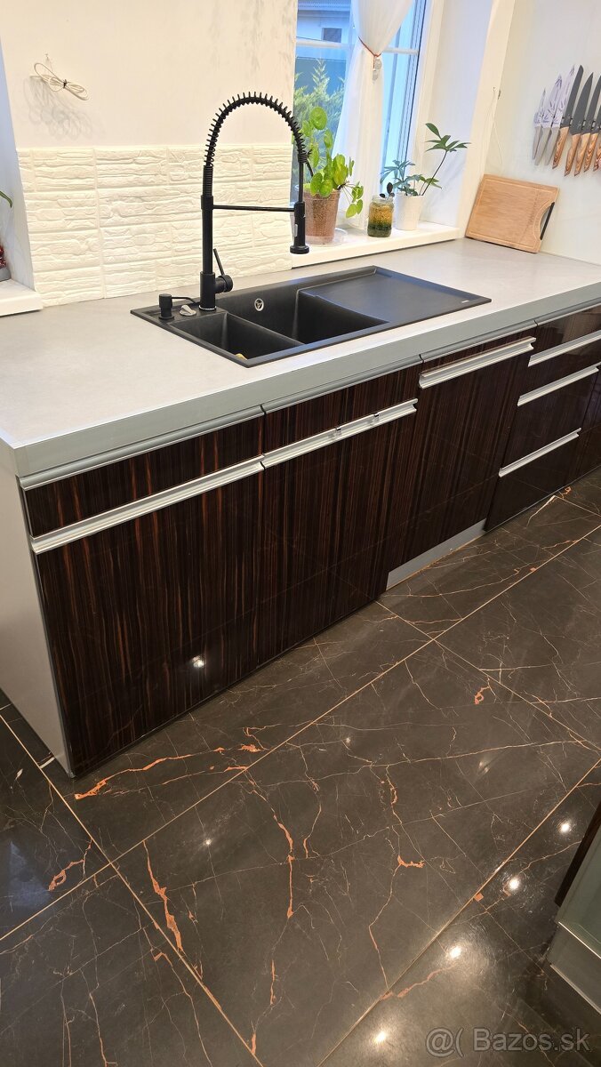 Kuchyňská linka na predaj - 9