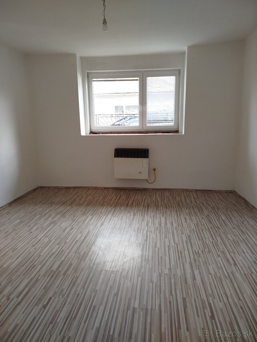 Predáme Rodinný dom - 9