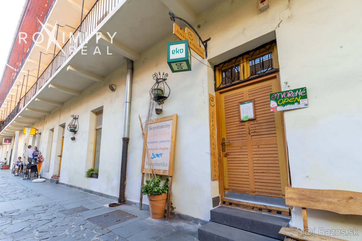 Úžasný obchodík v centre mesta - 9