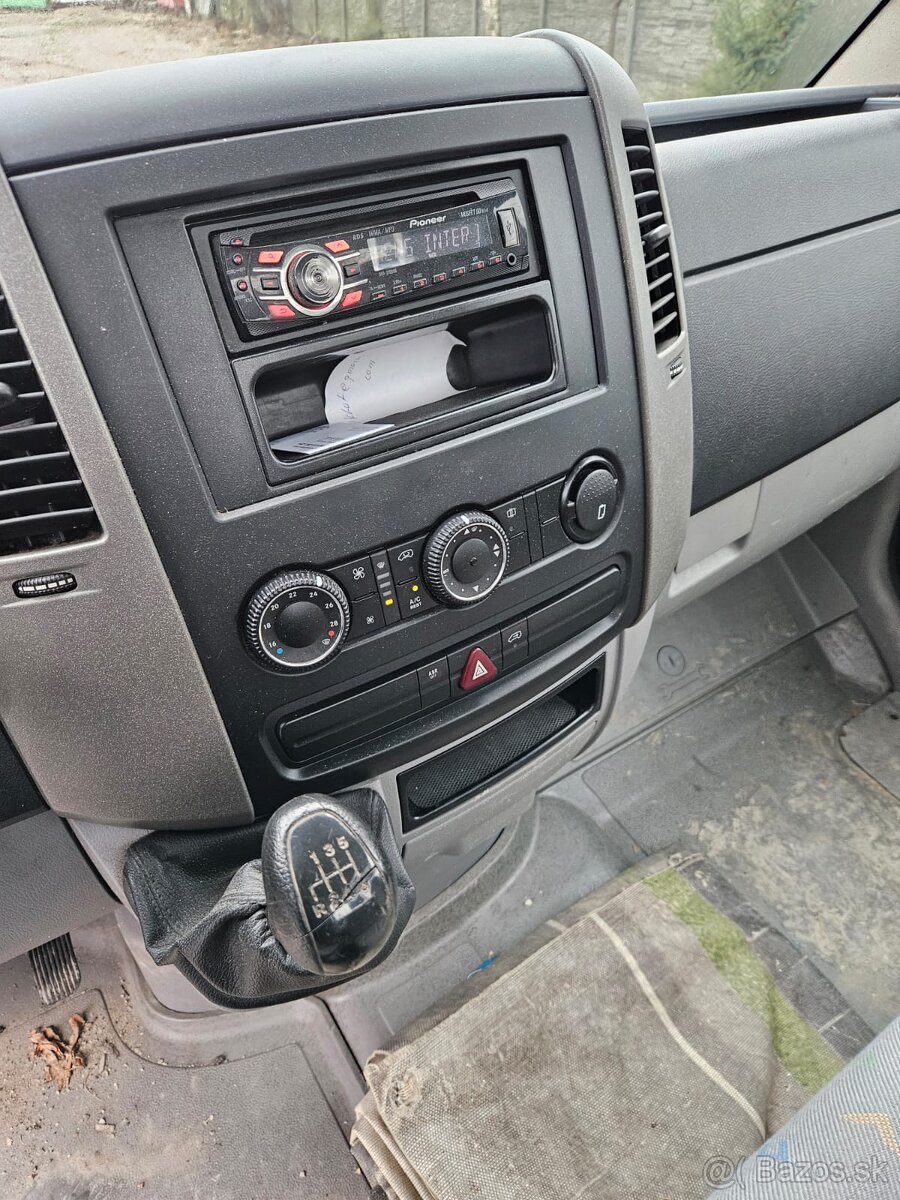 Volkswagen Crafter sklápač 2.5 TDi M6 - 9