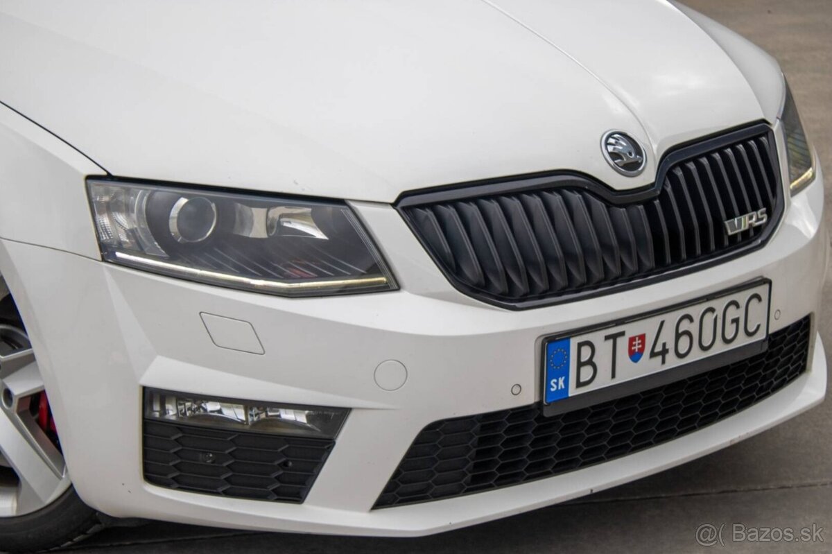 Škoda Octavia Combi 2.0 TDI DPF RS DSG - 9