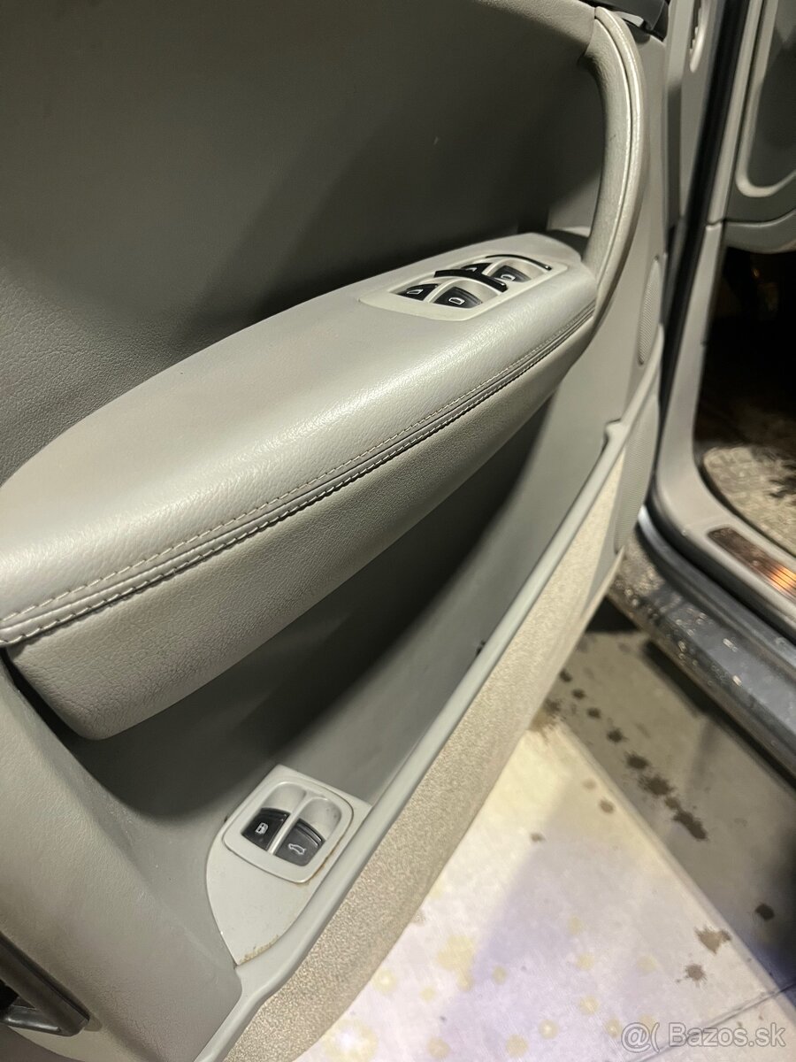 Porsche Cayenne 4.5 V8 - 9