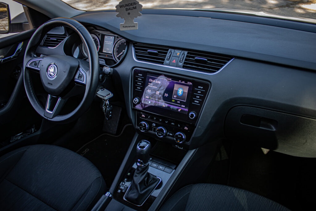 Škoda Octavia Combi 1.6 TDI DSG Style - 9