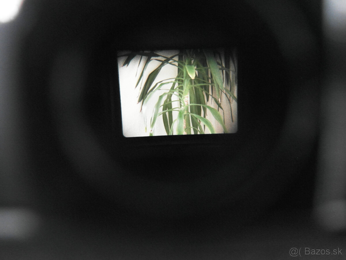 Starý fotoaparát ZENIT - 9