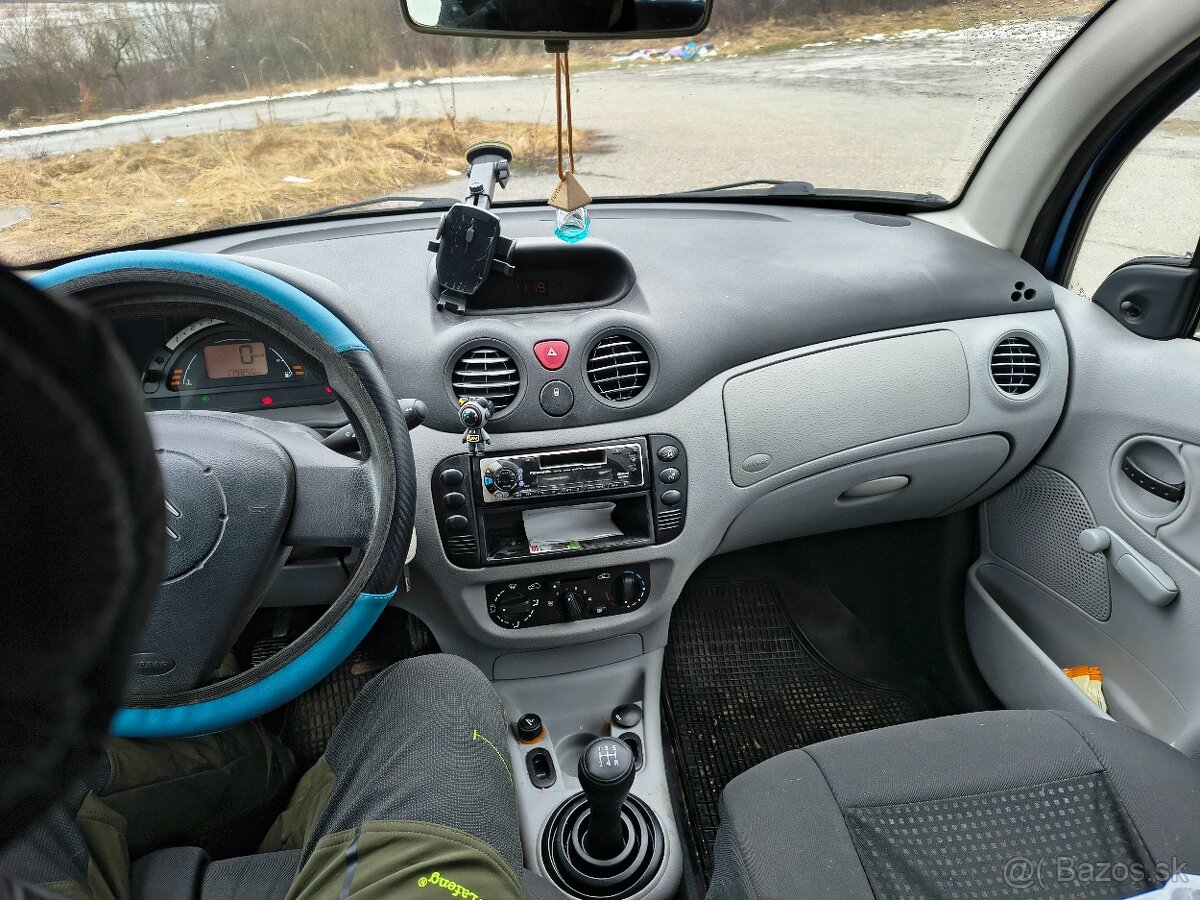 Citroën C3 1.1l benzín r.v.2004 - 9