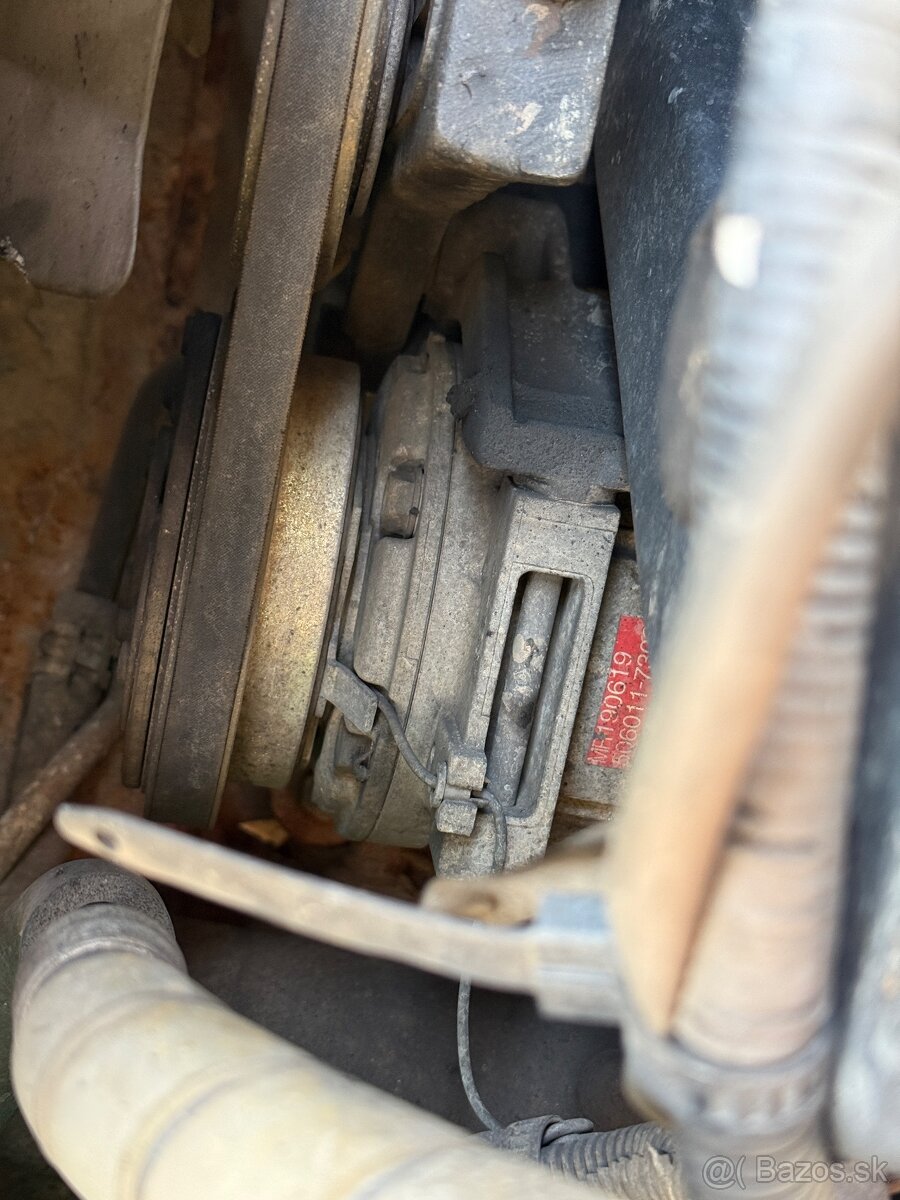 Mitsubishi L200 2,5 Td UŽ NEREZERVUJEM - 9