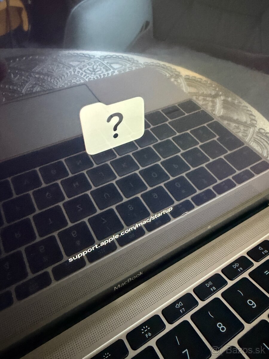 MacBook 220€ nefunkčný - 9