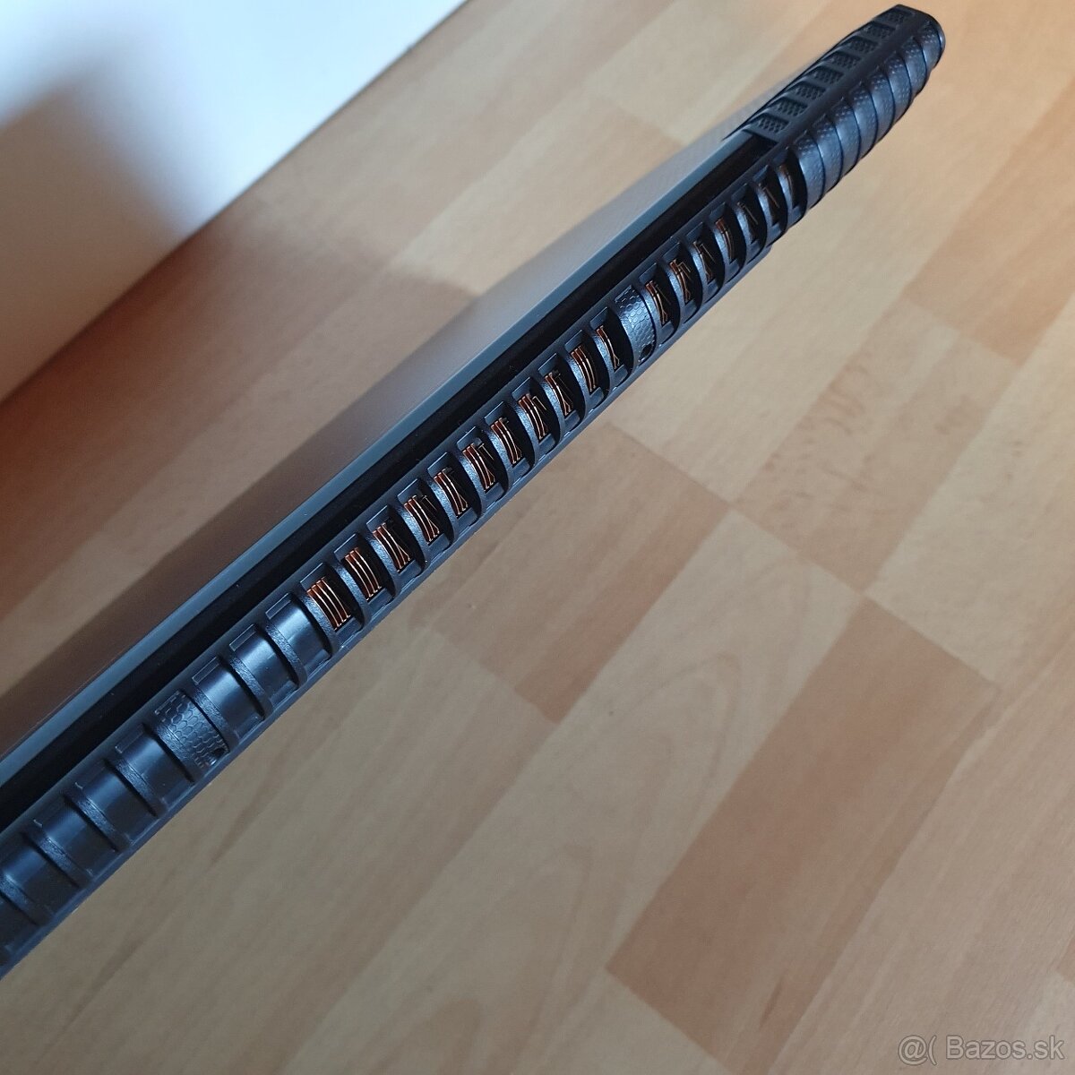 Herný notebook Lenovo Legion Y520-15IKB - 9