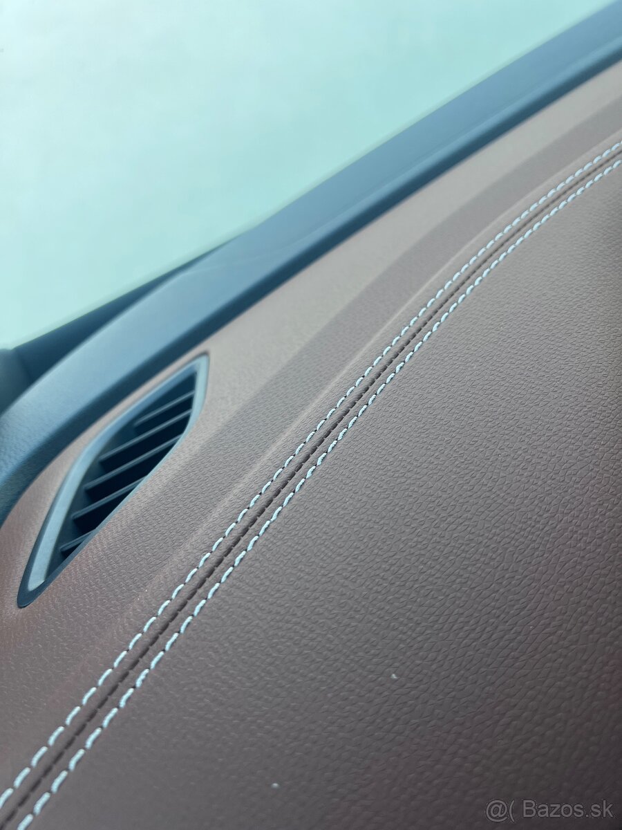 VW ID.5 150KW PERFORMANCE MATRIX PANORÁMA ŤAŽNÉ HEAD-UP - 9