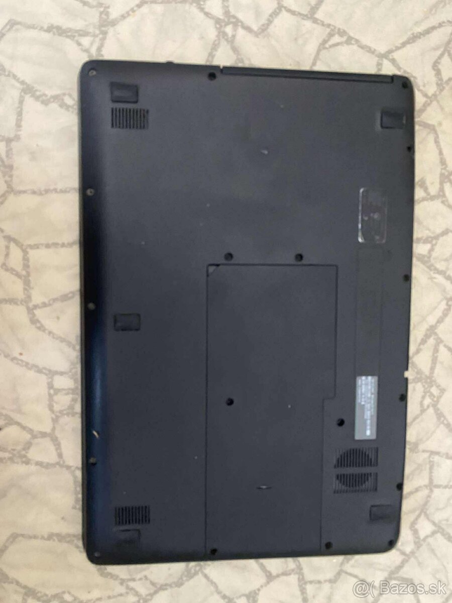 Ponukám nefunkčné notbebooki na diely - 9