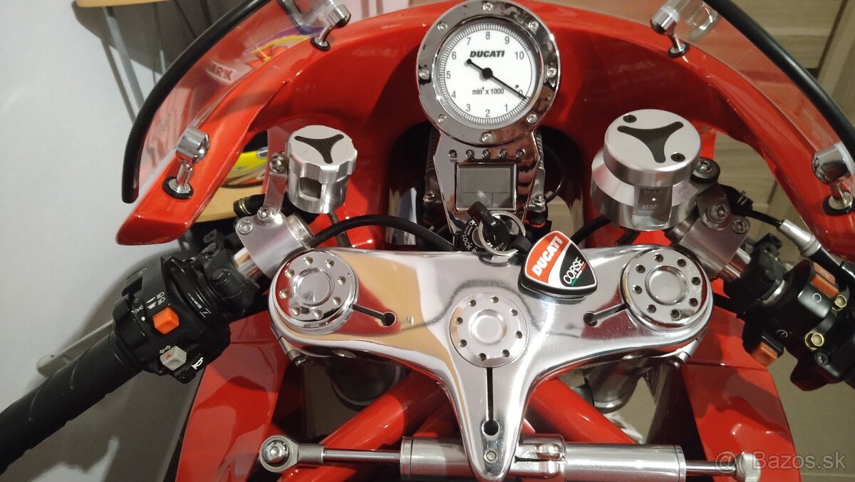Ducati MH900e - 9