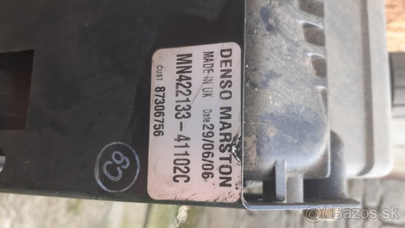 CHLADIČ- CASE IH-NEW HOLLAND - 9