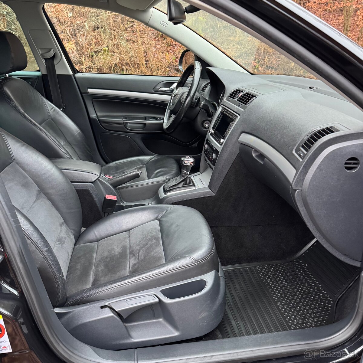Škoda octavia 2.0 TDi DSG 4x4 - 9
