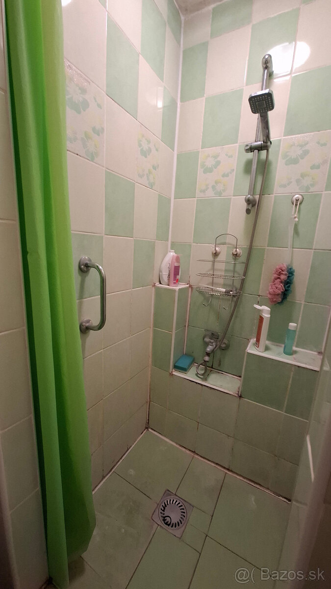 Predám 4 izbový byt s balkónom v dobrej lokalite Myjava. - 9