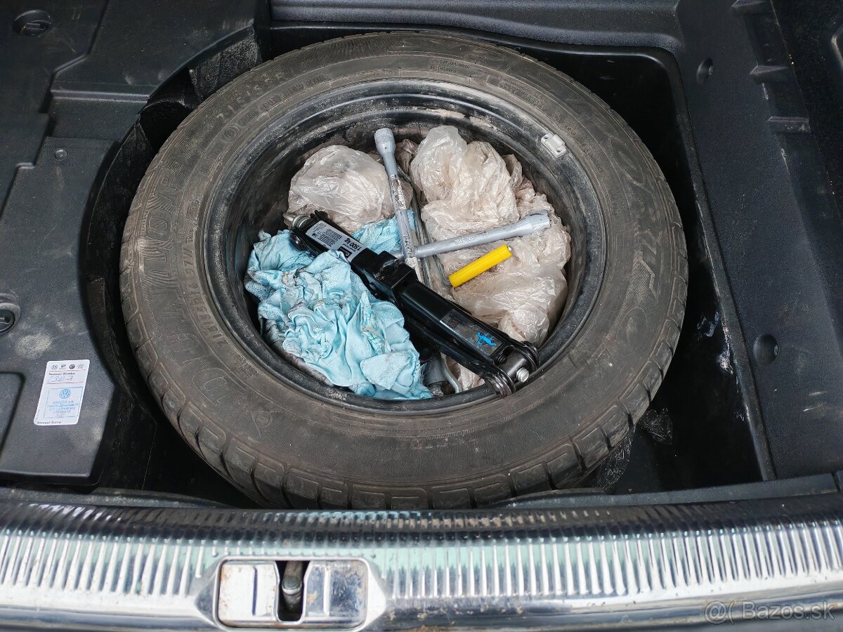 VW Passat B6 2.0 TDI Highline DSG Nová STK / EK - 9