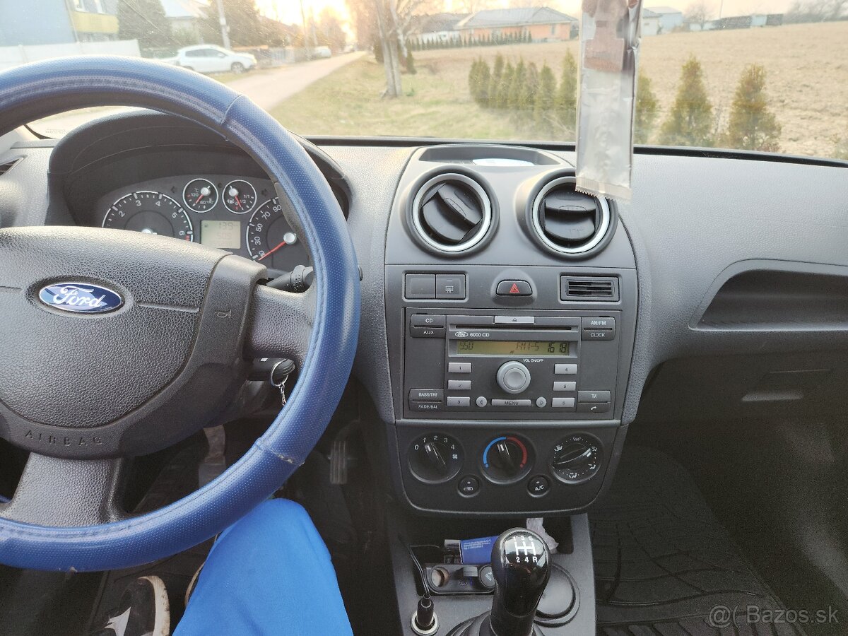 Ford Fiesta 1.25cm3 - 9