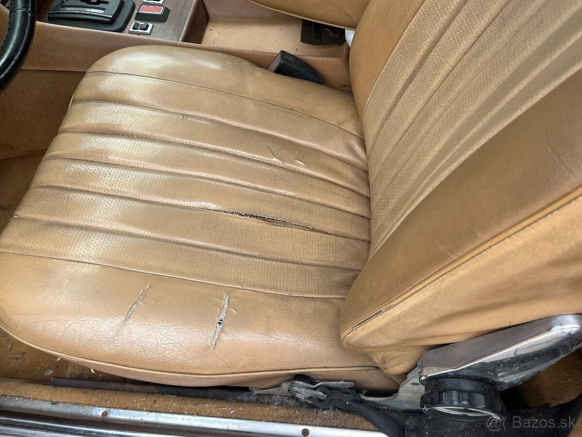 Mercedes SL 350 W107 - 9