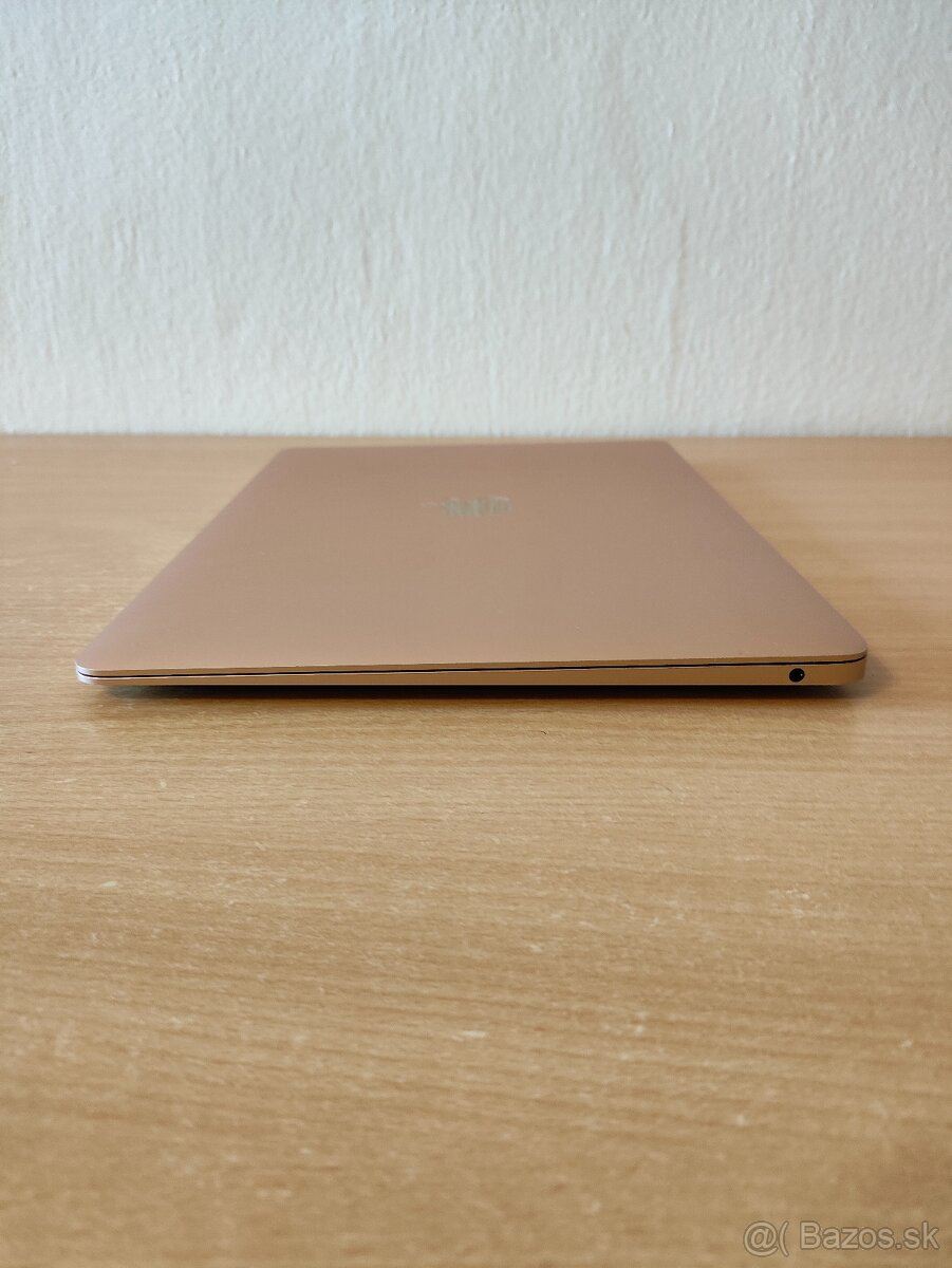 MacBook Air 2020 | i5 • 8GB • 512GB SSD - 9