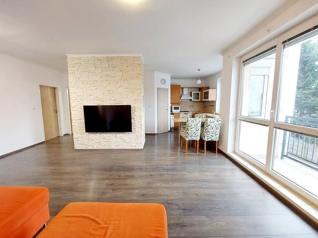 BEZ,PROVÍZIE- 2-izbový byt s parkovacím státím na Podunajske - 9