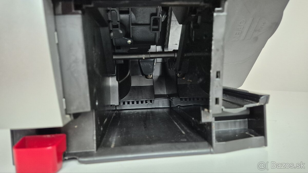 2021 Kávovar DeLonghi Magnifica S - 9