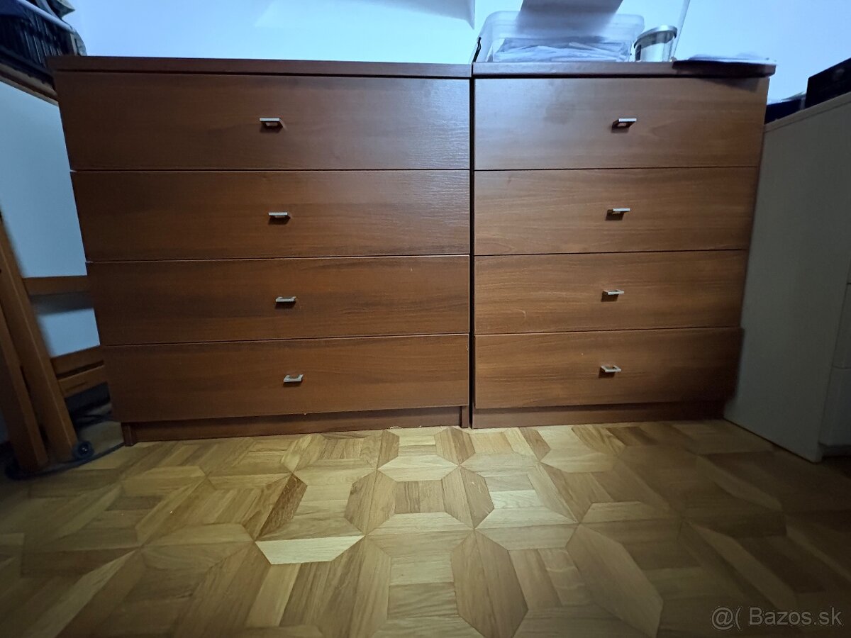 Predám manželskú posteľ s noč stolikmi a s 3 komodami - 9