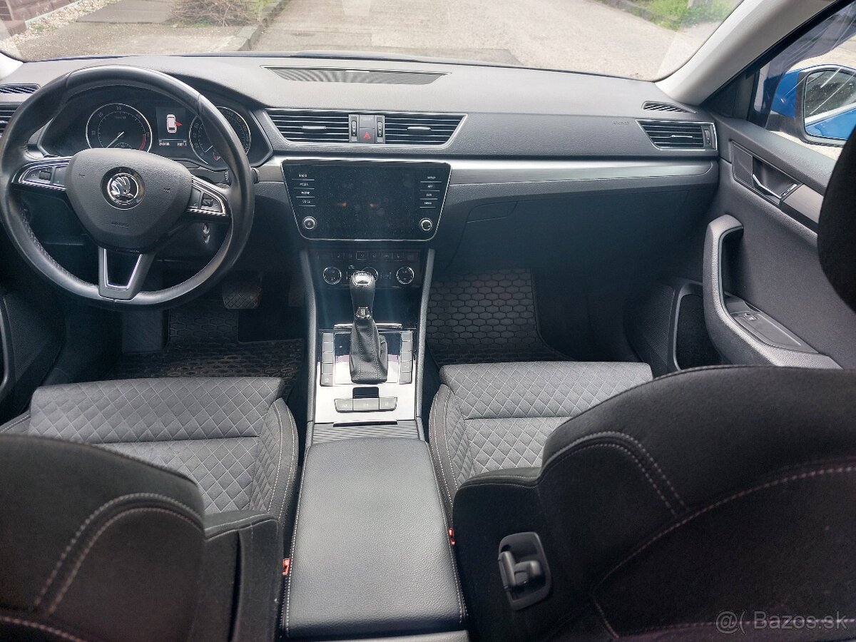 Škoda Superb Combi 3 2.0 TDI DSG - 9