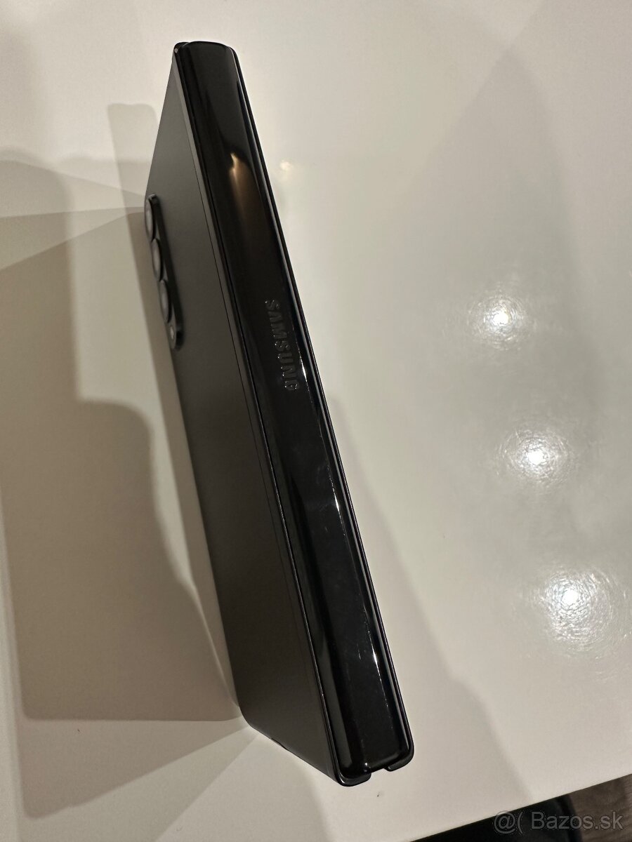 Samsung Galaxy Z Fold 3 - 9