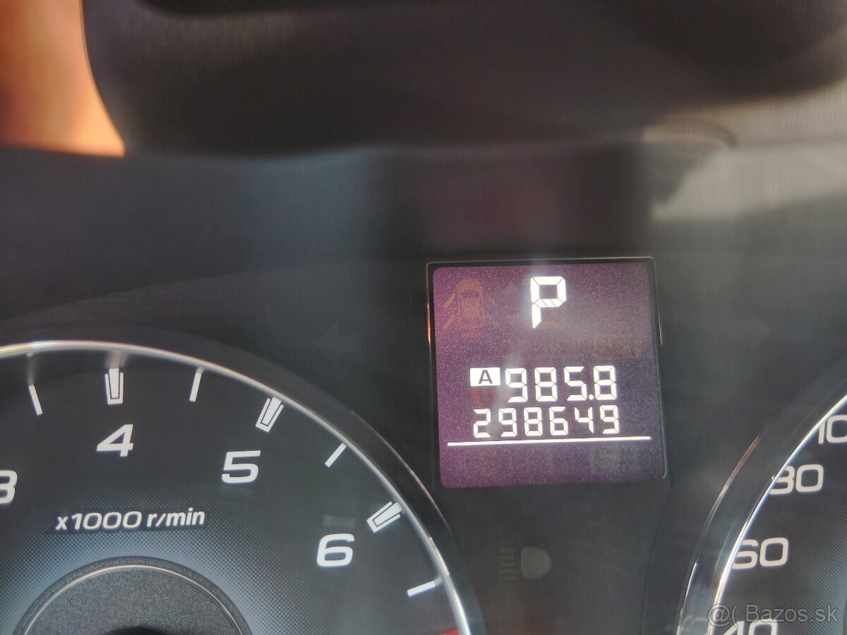 Subaru Legacy Automatic 4x4 BENZÍN - 9