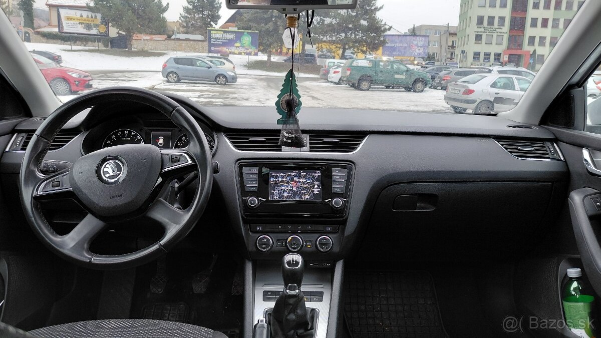 Škoda octavia 3 combi 1.6 TDI - 9