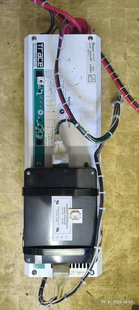 Trace Engineering DR1524E – priemyselný 1500 W inverto-nabíj - 9