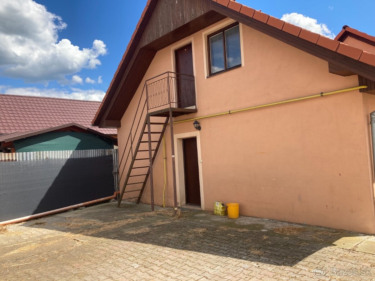 Podnikateľský objekt - 9