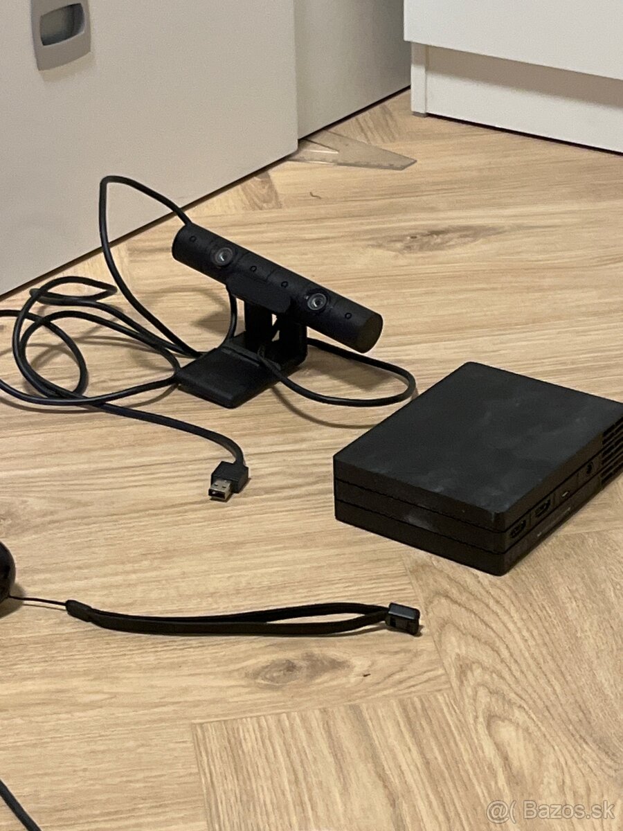 Virtuálna realita ps4 kompatibilná s ps5 + ps move ovládač - 9