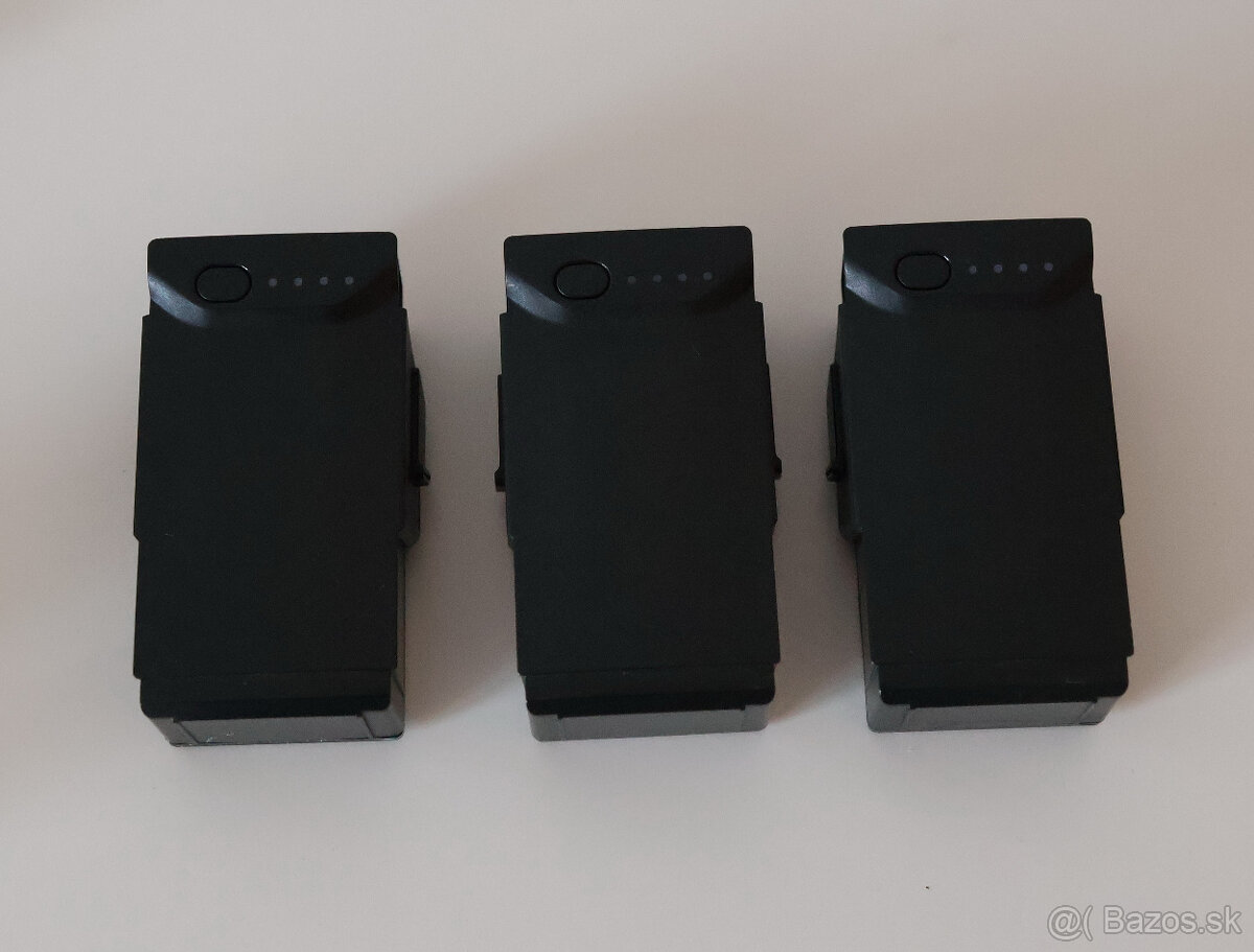 Dron DJI Mavic Air, fly more Combo - 9