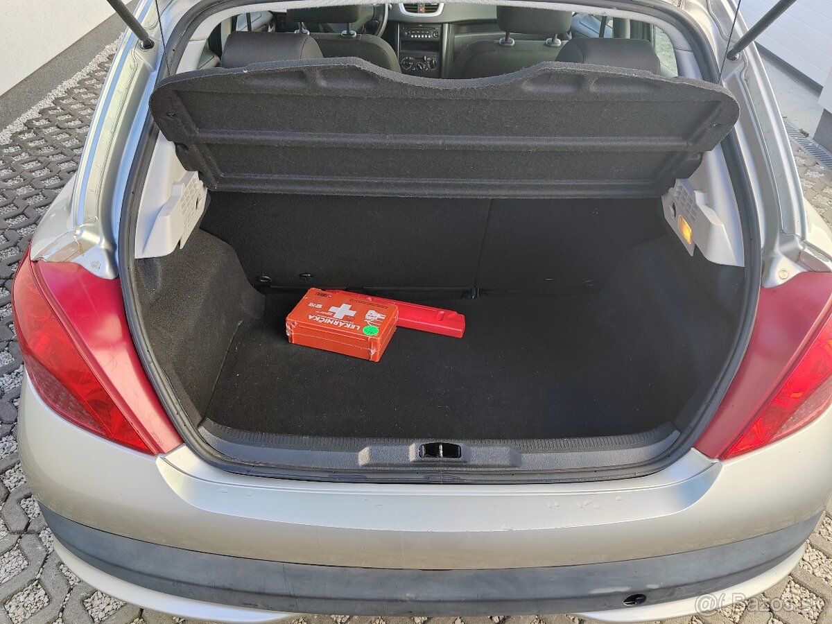 Peugeot 207 1.4 benzín, nová STK, servisná história - 9