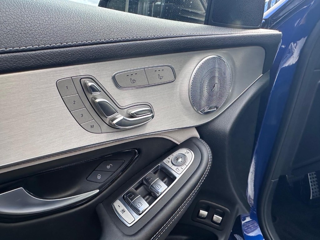 Mercedes-Benz GLC SUV Mercedes-AMG 63 S 4MATIC A/T - 9