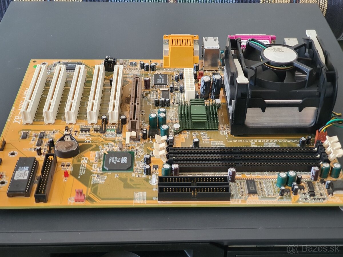 Socket 775: Gigabyte GA-G41M-ES2H, Socket 478: ABIT SR7-8X - 9