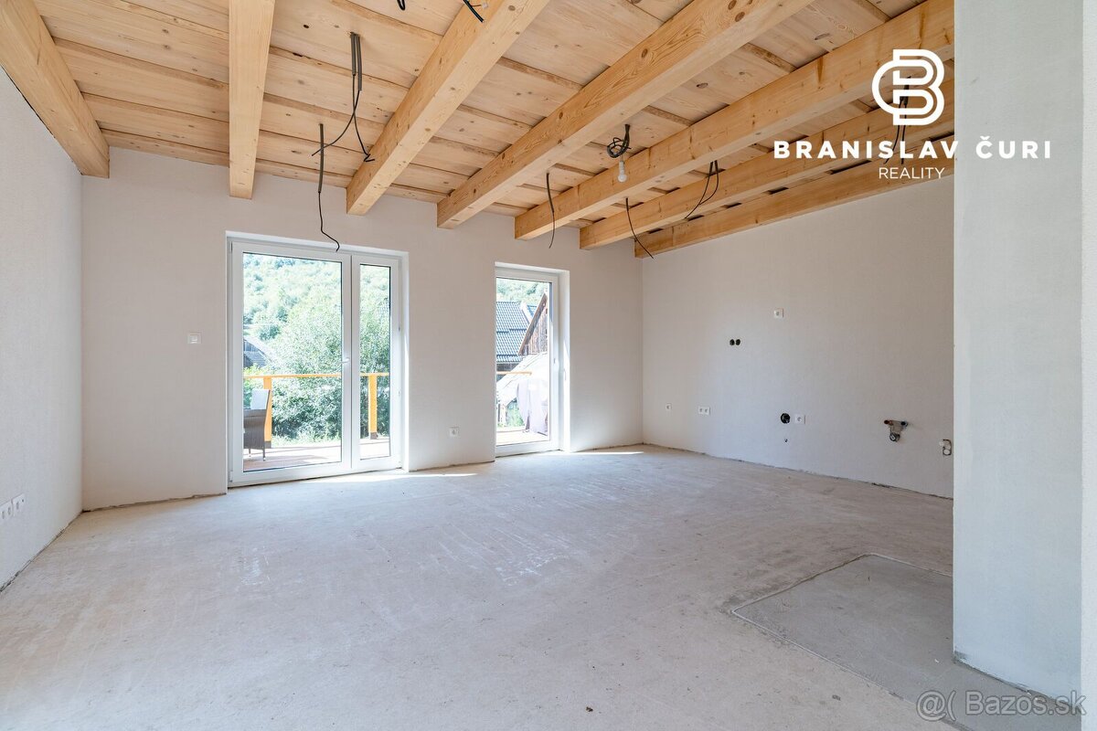 NA PREDAJ RODINNÝ DOM V OBCI PROSIEK - 9