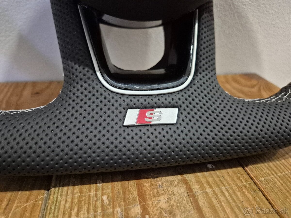 AUDI ŠPORTOVÝ VOLANT CELO-PERFOROVANÝ - 9