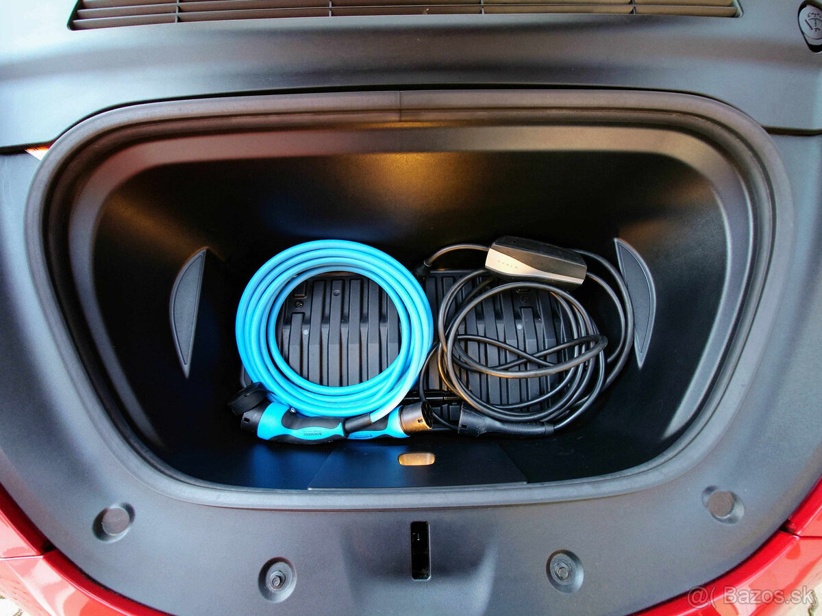 Tesla Model Y 2022 Dual Motor Long Range 378 kW - 9