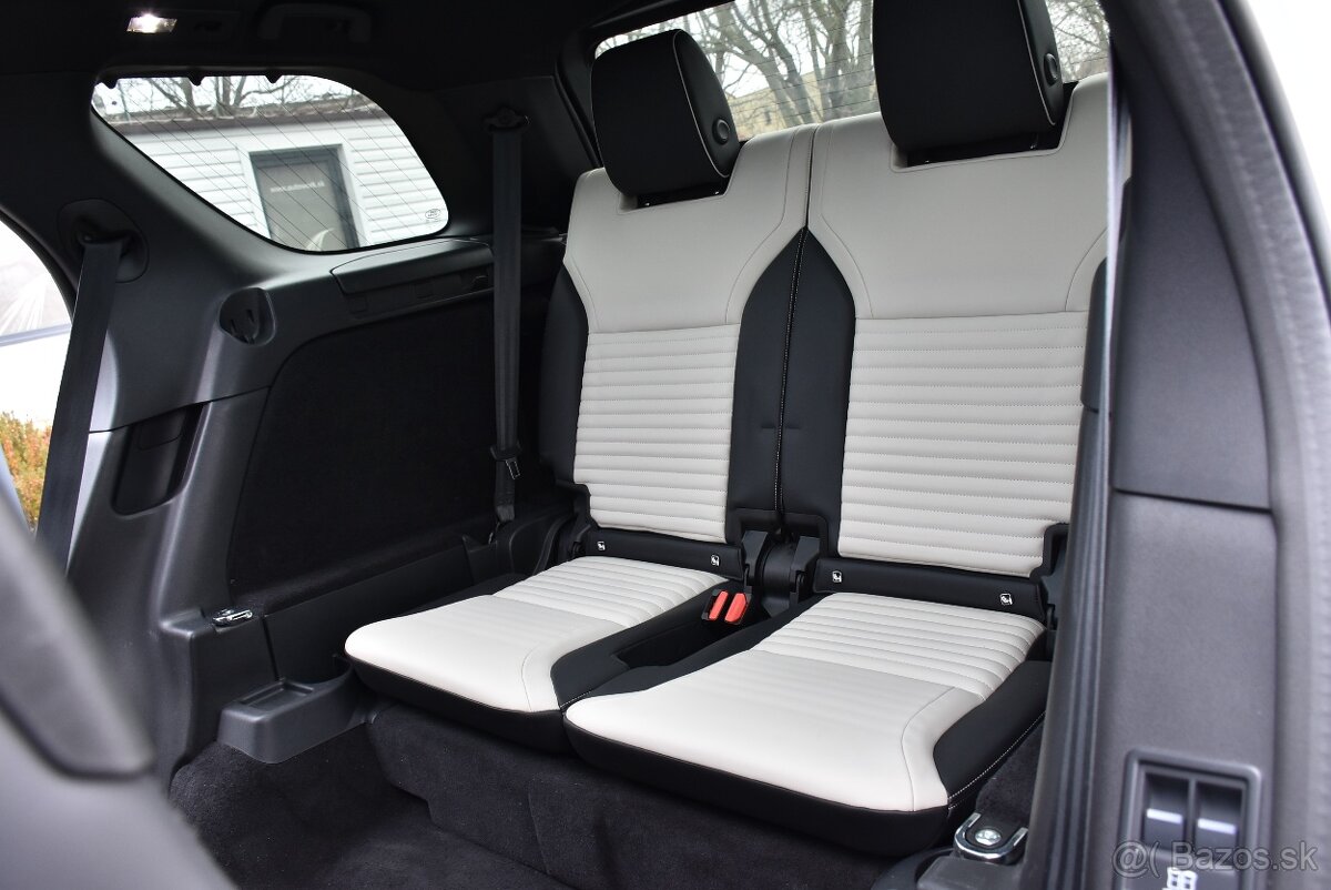 Land Rover Discovery D300 R_DYNAMIC HSE 7_MIESTNE SR 2021 - 9