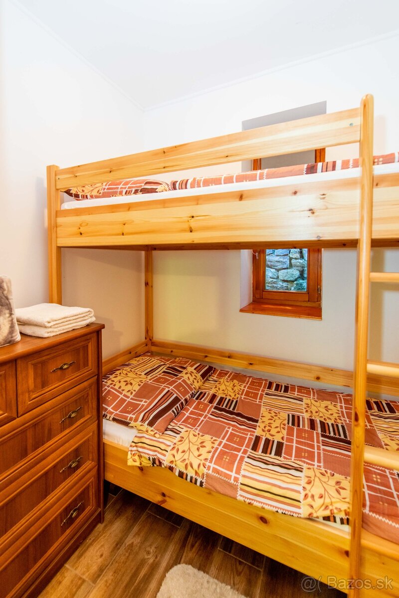 Ponúkame na predaj rodinný dom v obci Hollóháza - Maďarsko - 9