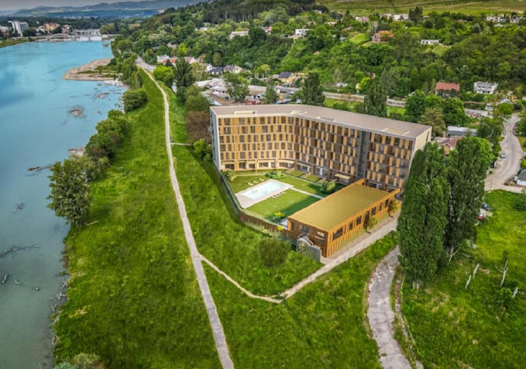 1-IZBOVÝ BYT (APARTMÁN) S VONKAJŠÍM BAZÉNOM - 9