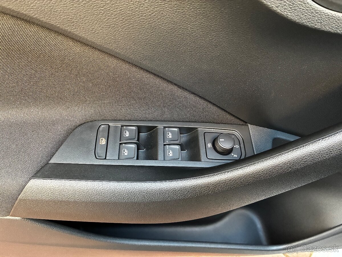 Škoda scala 1.0tsi 5°manuál - 9