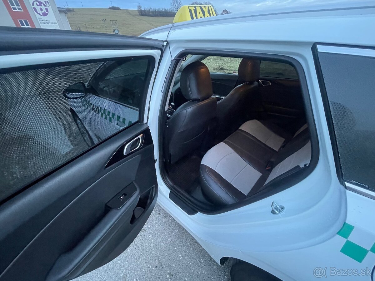 Koženné poťahy na mieru Kia Ceed CD - 9