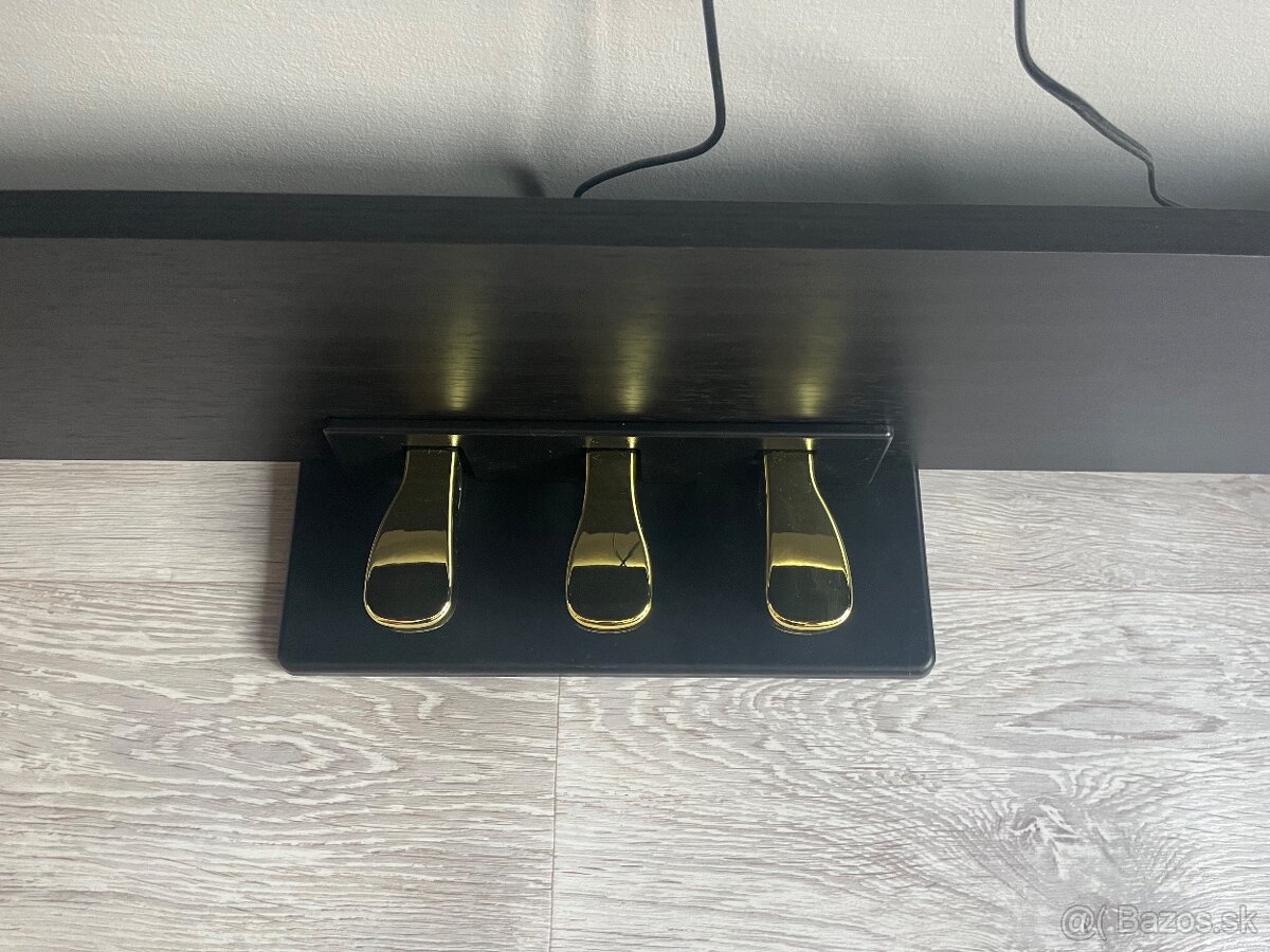 Digitálne piano Kurzweil M70 - 9