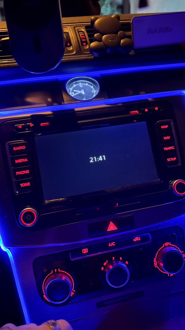 Predám autorádio RNS 510 - 9