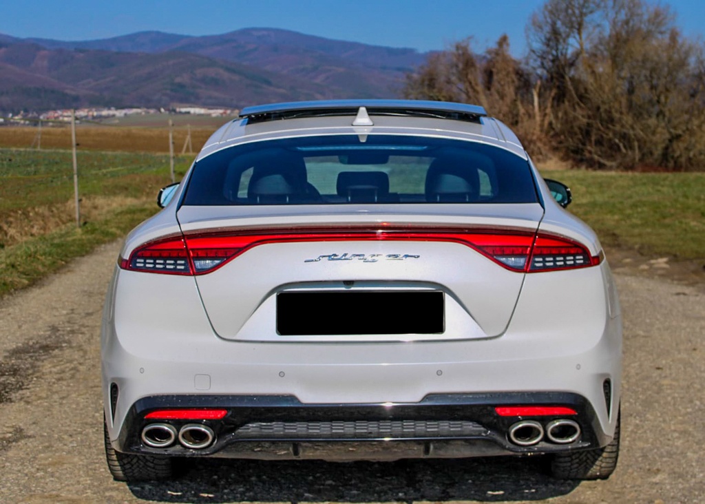 Kia Stinger GT 3.3 V6 T-GDI AWD - 9