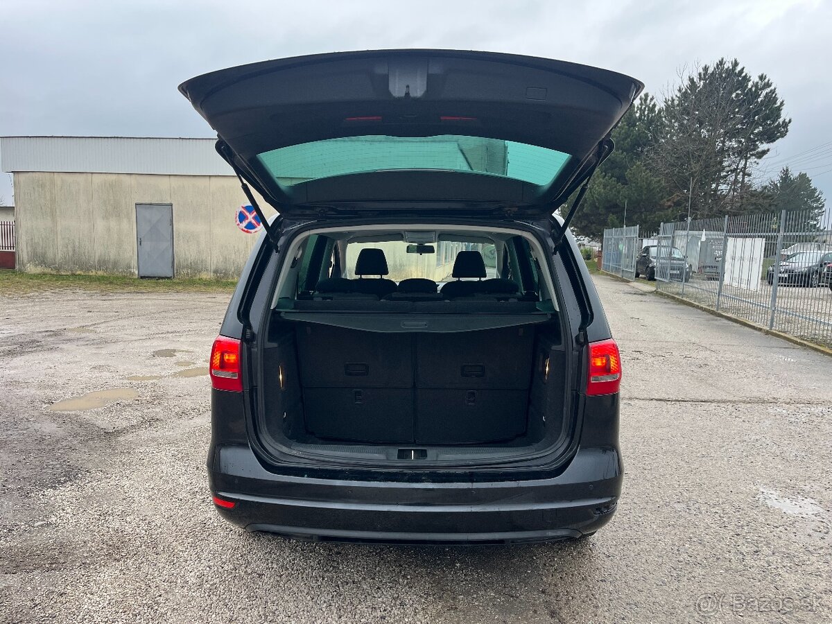 VW Sharan 2,0 TDi Bluemotion - 9