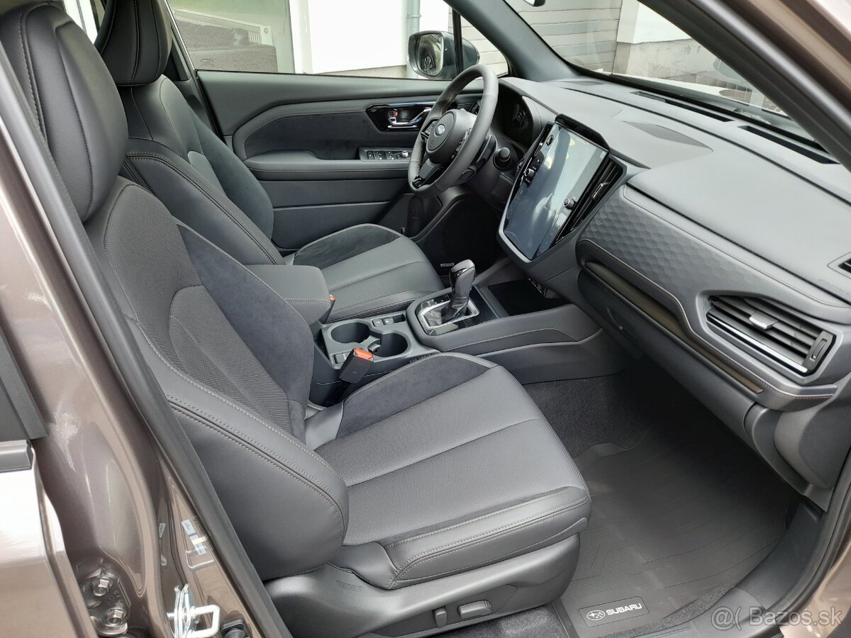 Subaru Forester 2.0i CVT Touring - Možný odpočet DPH - 9